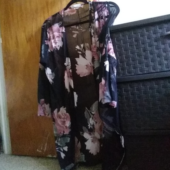 Floral Design - Picture 4 of 4